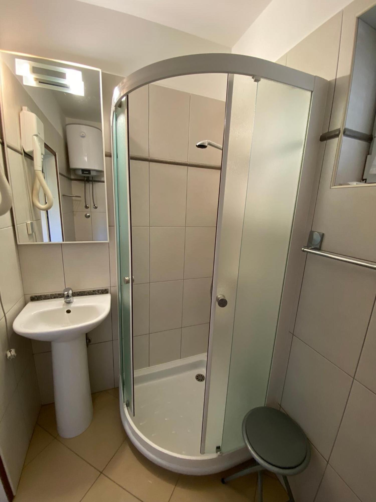 Apartmani Sara Omišalj Εξωτερικό φωτογραφία