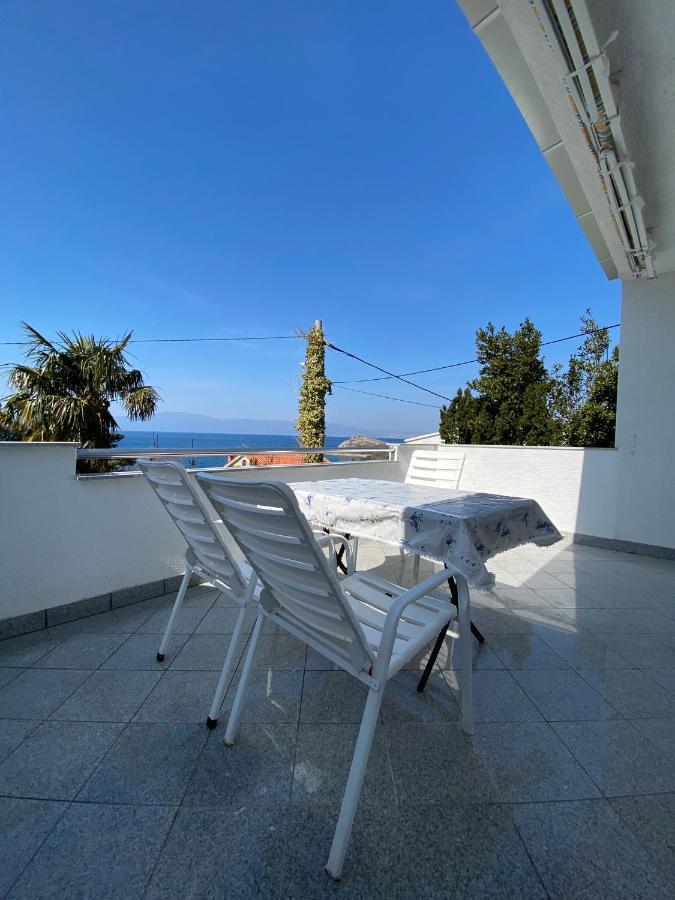 Apartmani Sara Omišalj Εξωτερικό φωτογραφία