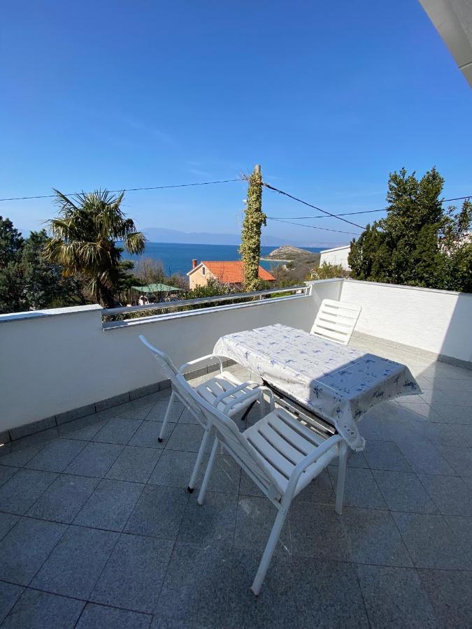 Apartmani Sara Omišalj Εξωτερικό φωτογραφία